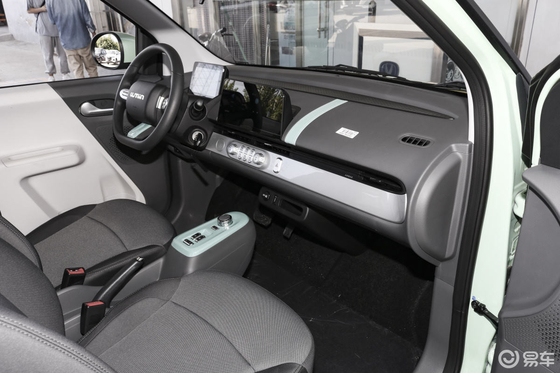 CHANGAN Lumin2022 301Km Sweet Long Battery Life Bianco/Azzurro 4 posti Veicolo automobilistico