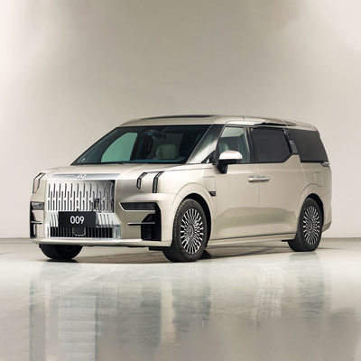 Struttura del corpo del MPV 2022 ZEEKR 009 Auto elettrica con 125kW di potenza massima e design di lusso