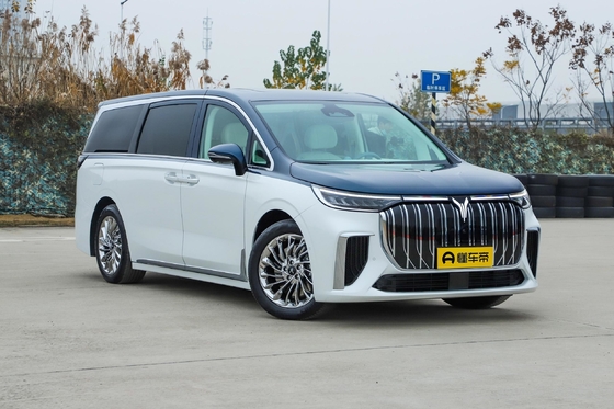 2023 Lantu Voyah Dreamer Dream Plus 7 Sedie Mpv Auto elettrica Dimensione 5315*1985*1820