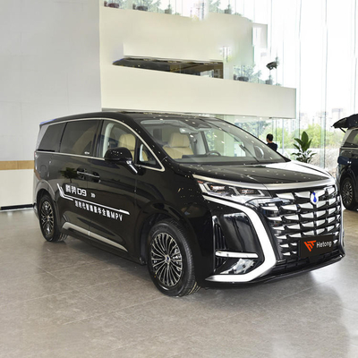 2022 Auto Nero/Azzurro Denza Dnine Dm-I Auto elettrica 945 Luxury Plug-In Hybrid Medium Mpv