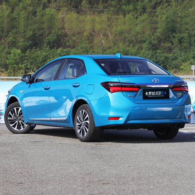 Auto ibride Toyota Corolla E-CVT con autonomia elettrica di 55 km e coppia massima di 207 Nm