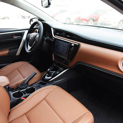 Auto ibride Toyota Corolla E-CVT con autonomia elettrica di 55 km e coppia massima di 207 Nm