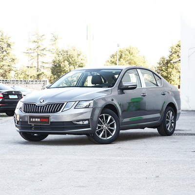 Skoda KAROQ OCTAVIA 2 3 A7 auto usate a gas Veicolo Auto a benzina 2021 2022 2023 2024