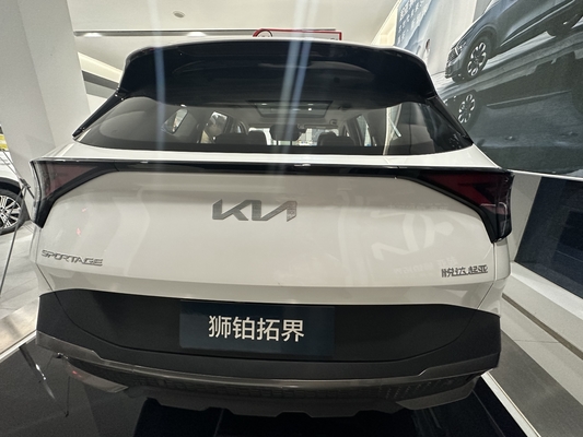 2022 Kia Lion Platinum Endurance 210 SUV ibrido con basso consumo di carburante e illuminazione diurna a LED
