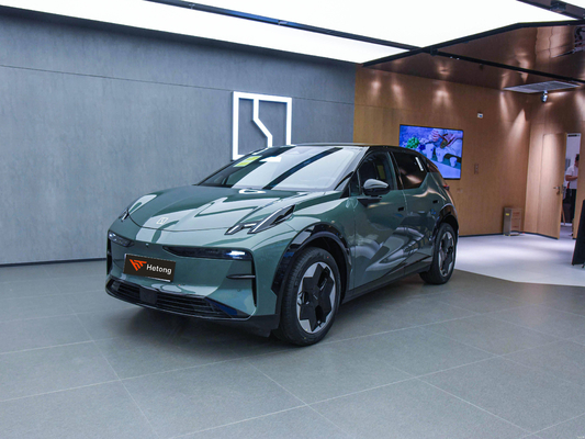 Geely Zeekr X SUV 2023 Ultimo veicolo energetico cinese con 560 km di autonomia e carrozzeria a 5 porte