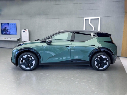 Geely Zeekr X SUV 2023 Ultimo veicolo energetico cinese con 560 km di autonomia e carrozzeria a 5 porte
