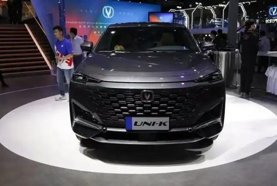 2023 Changan Uni-K 5 porte 5 posti SUV 2.0T 233 cavalli regolazione manuale del sedile del copilota