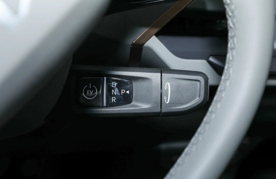 Migliora l'esperienza di viaggio della tua famiglia con il 2023 KIA EV5 Pure Electric Medium SUV