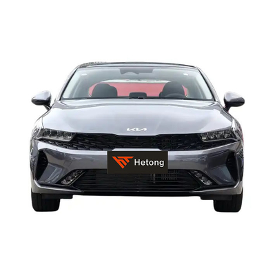 Kia K5 Sedan 4 porte 5 posti a sinistra Volante a benzina 176kw Velocità massima 220 Potenza