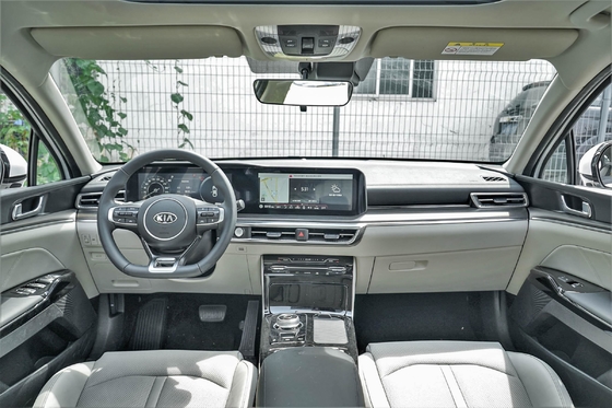 Kia K5 Sedan 4 porte 5 posti a sinistra Volante a benzina 176kw Velocità massima 220 Potenza