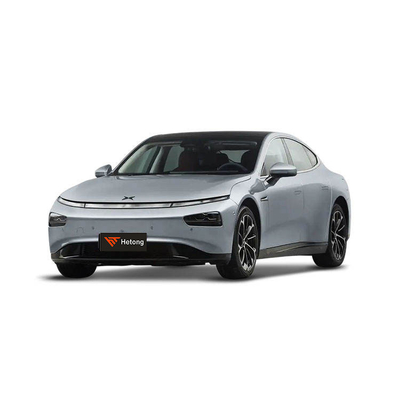 2022 Xpeng P7 586G Veicolo elettrico 4 ruote 5 posti Alta velocità Auto cinesi rosso/bianco