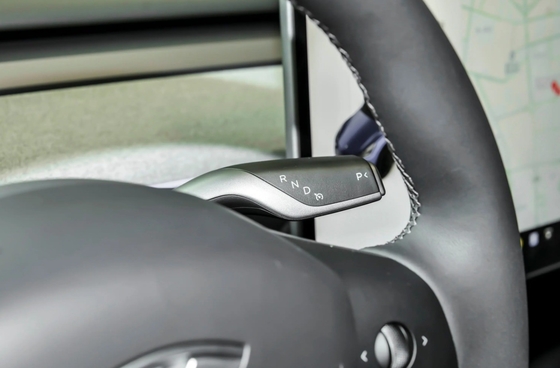 2022 Facelift 4WD Tesla 5 posti Veicolo elettrico per auto di medie dimensioni Carburante 1000kg-2000kg