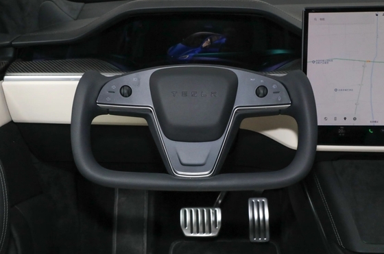 Tesla Model Y Electric Car 4964*1850*1443mm Lunghezza Larghezza Altezza per il mercato cinese