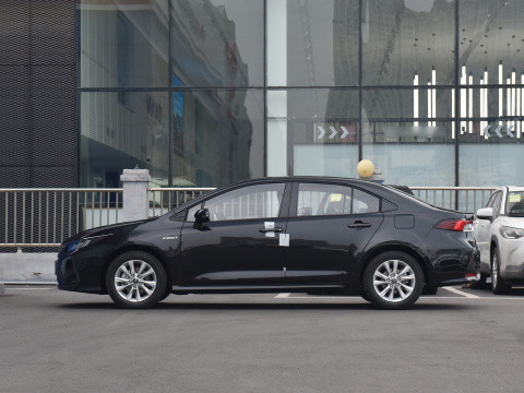 207 N.m Torsione massima 2023 Toyota Corolla Auto a benzina 4 posti 5 porte Uz Sedan