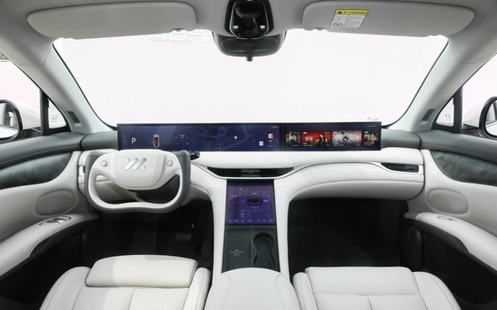 2023 High Power 4WD Zhiji LS6 EV Sports Car con autonomia elettrica pura da 560 a 702 km