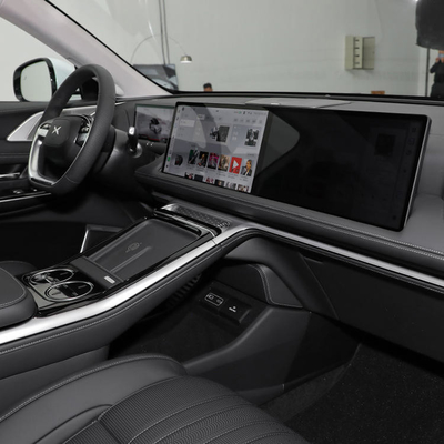 Auto elettrica personalizzata 2024 Smart XPeng G9 EV con 500 KM di lunghezza d'azione
