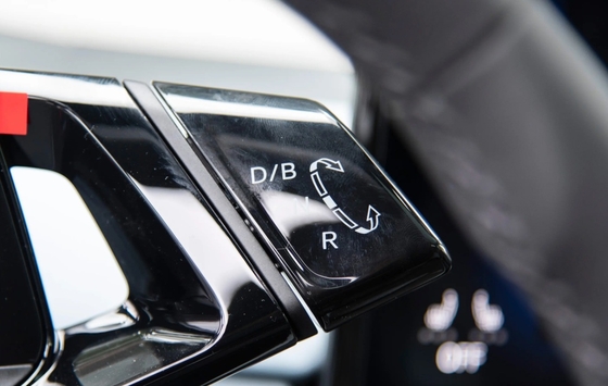 Esperienza di lusso e prestazioni con il VW ID.4X Pro Pure SUV Un veicolo elettrico