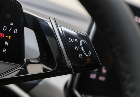 Prova comfort e prestazioni senza pari con la 2024 VW ID4 Crozz Electric Car