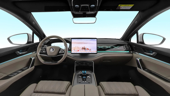 BYD Tang Energy 2023 EV 600KM SUV a 5 porte a 7 posti e WHEELBASE 2820 per auto elettriche