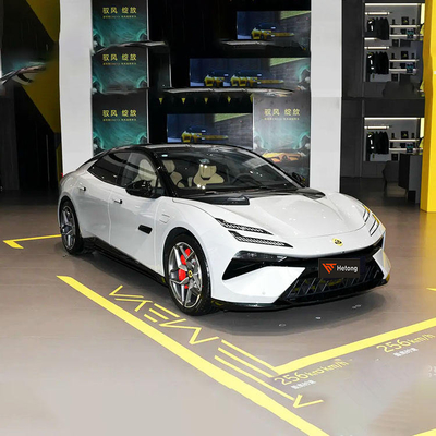 Lotus Eletre R S 2024 Esperienza lusso e prestazioni con energia elettrica pura