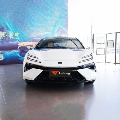 Lotus Eletre R S 2024 Esperienza lusso e prestazioni con energia elettrica pura