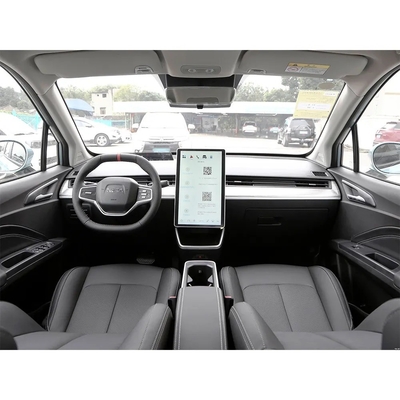 2022 Neta V 300 Lite 4 ruote veicolo elettrico con 5 posti e potenza massima di 120 kW