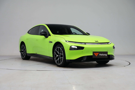 Xpeng P7 4 ruote Auto cinesi Veicolo elettrico Alta velocità 4880x1896x1450 Energy Car