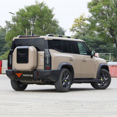 Jetour Traveller 2024 SUV a quattro ruote con Quick Speed Up e Jetour Traveller 2.0T rosso/blu