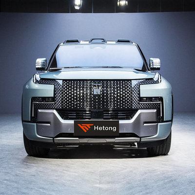 Deposito 2024 BYD Yangwang U8 Veicolo elettrico a lungo raggio con velocità massima di 200 km/h
