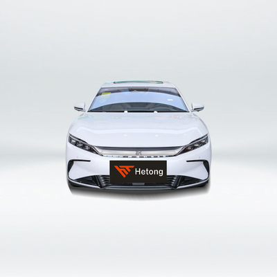 610 km Veicoli energetici BYD Han EV Verde berlina elettrica a 4 porte con velocità massima di 185 km/h